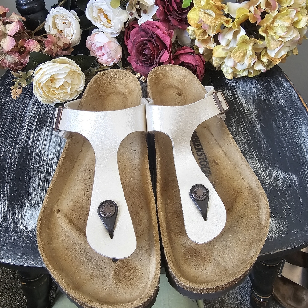 Birkenstock Gizeh birko-flor Pearl White Thong Size 39 (8.5 US)